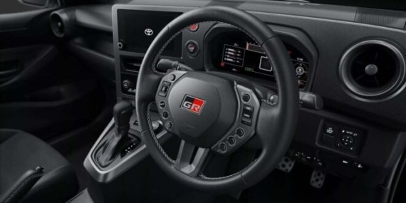 Yeni direksiyon simidiyle öne çıkan 2026 Toyota GR Yaris tanıtıldı